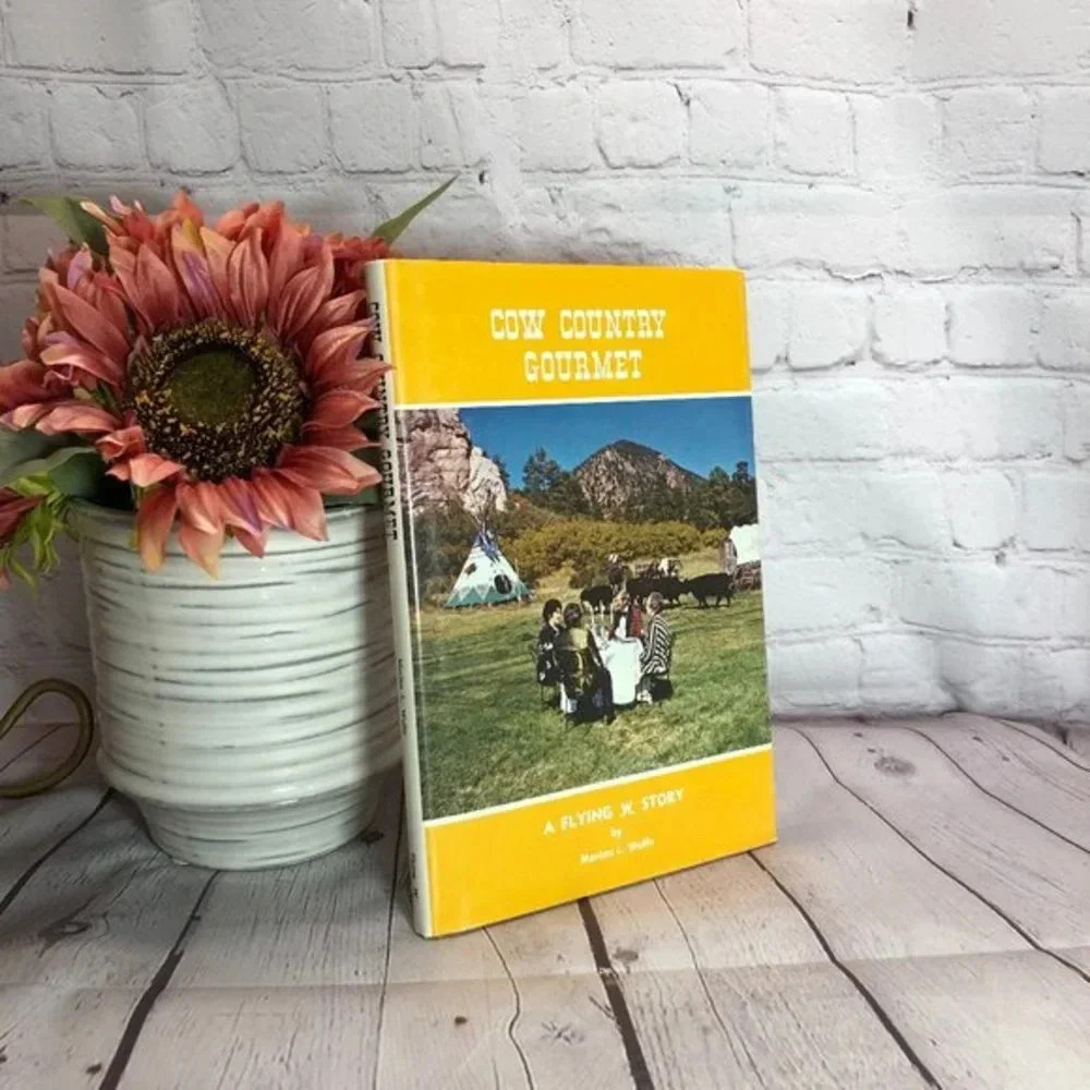 Vintage 1980 COW COUNTRY GOURMET cookbook